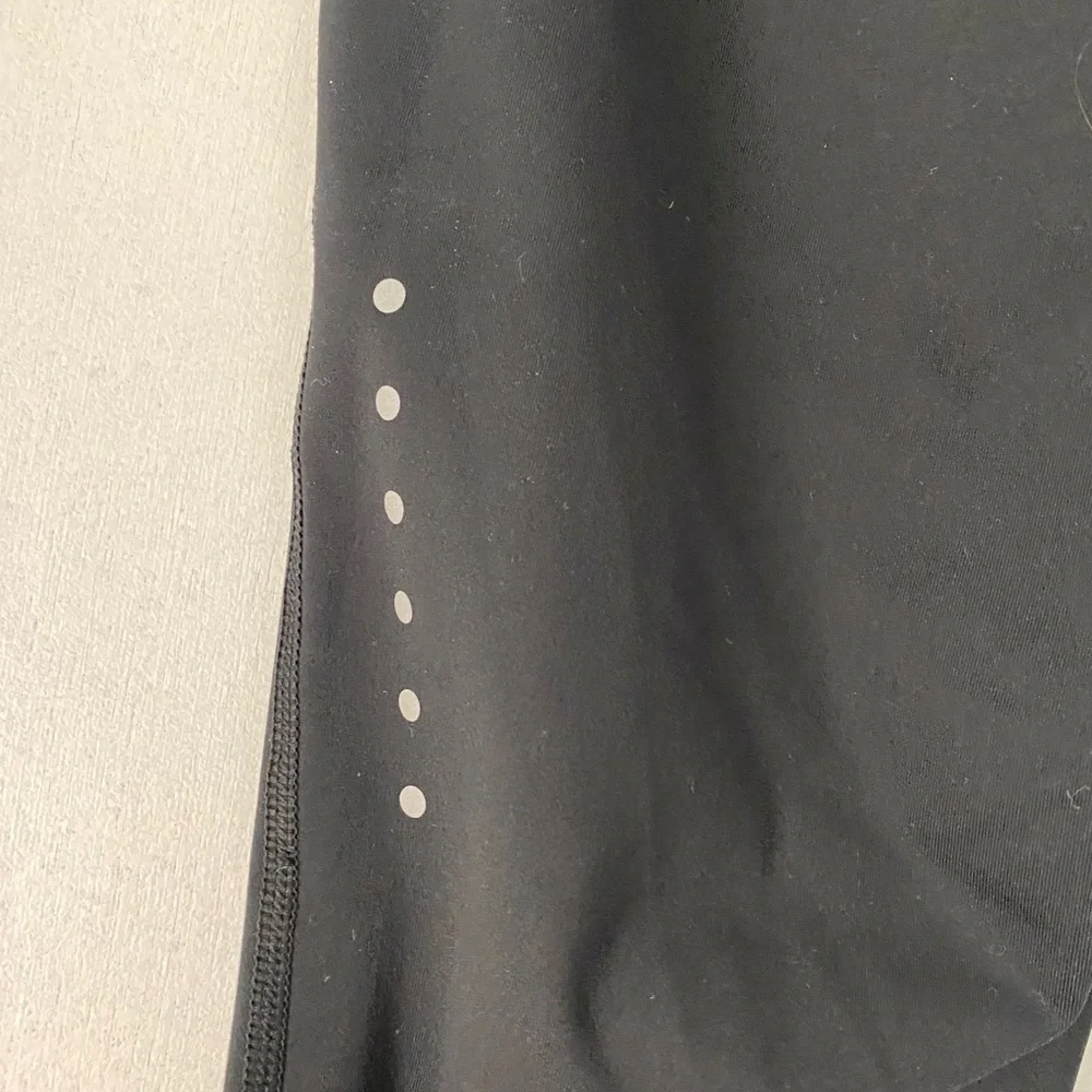 NIKE RUNNING DRI-FIT BUTTERY SOFT LEGGINGS SIZE MEDIUM